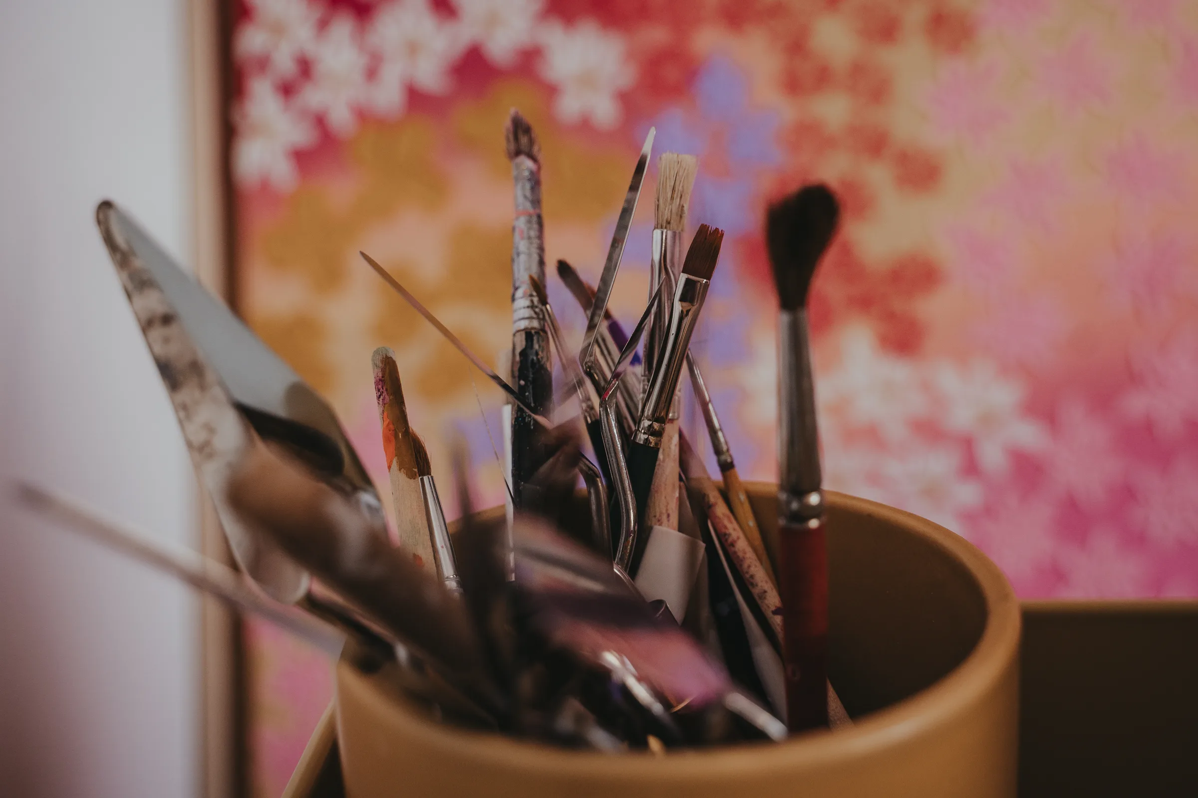 Detalj kreativne atmosfere u Atelier A'mari